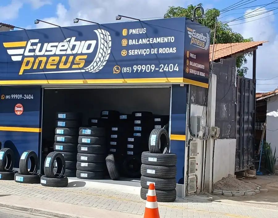 Fachada da Eusébio Pneus na Av. Eusébio de Queiroz